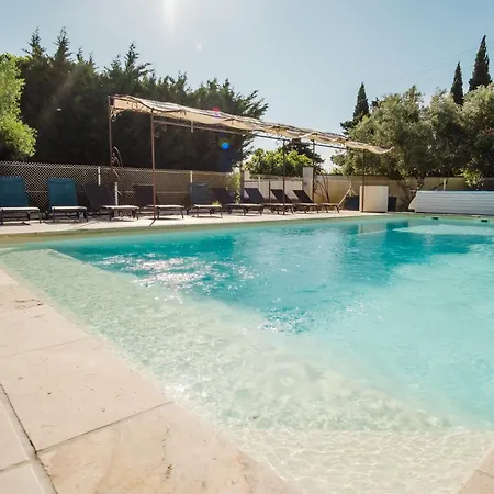 Logis Des Granges Hotel 3*