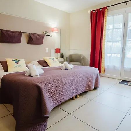 Hotel Logis Des Granges Arles