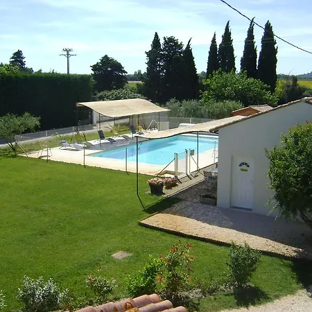 Logis Des Granges 3* Arlés