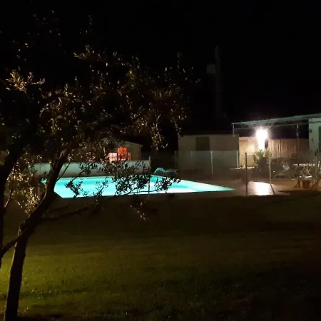 Logis Des Granges 3* Arlés