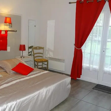 Logis Des Granges Hotel Arlés